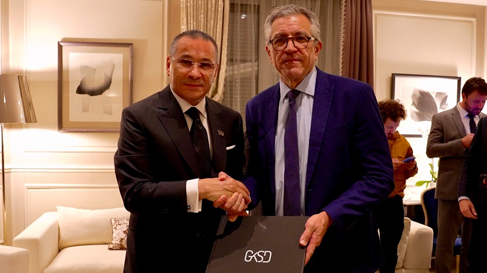 <p>Kamel Ghribi with Alexandre Padilha, Minister of Health of Brazil</p>